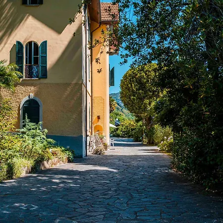 Apartman Santa Chiara - Vista Con Piscina Lesa