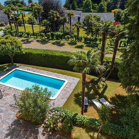 Santa Chiara - Vista Con Piscina